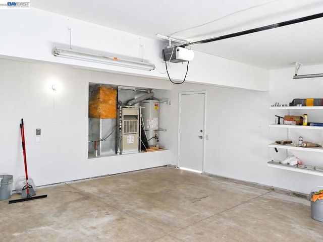 1825 Mark Mead Ln, Modesto, CA 95356