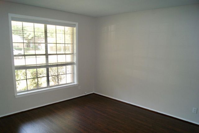 5522 Dryad Drive, Houston, TX 77035