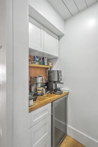 952 Myrtle Court, Mount Pleasant, SC 29464