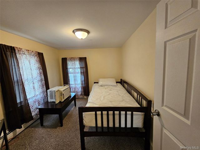 49 Beacon Street Upper Apartment, Beacon, NY 12508