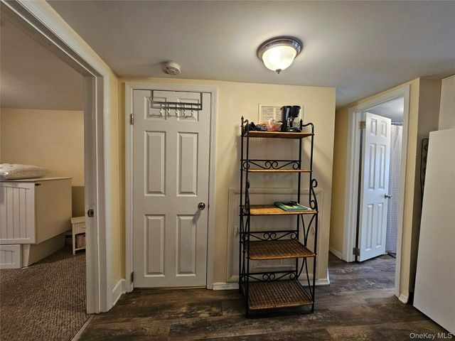 49 Beacon Street Upper Apartment, Beacon, NY 12508