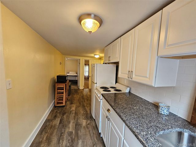 49 Beacon Street Upper Apartment, Beacon, NY 12508