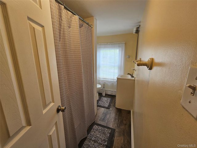 49 Beacon Street Upper Apartment, Beacon, NY 12508