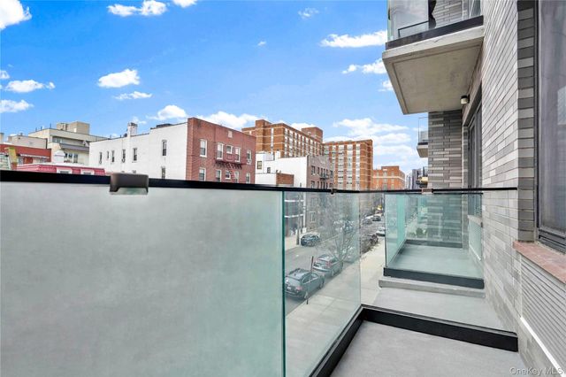2343 31st Road 3B, Astoria, NY 11106