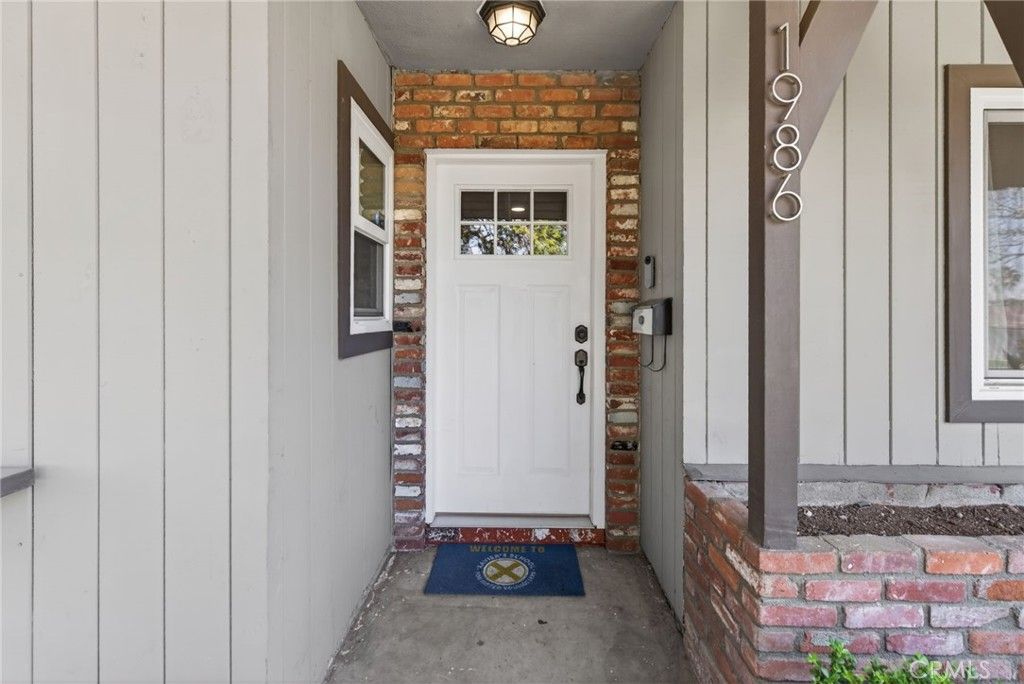 Image 3 of property listing at 1986 Wetherly Way, Riverside, CA 92506