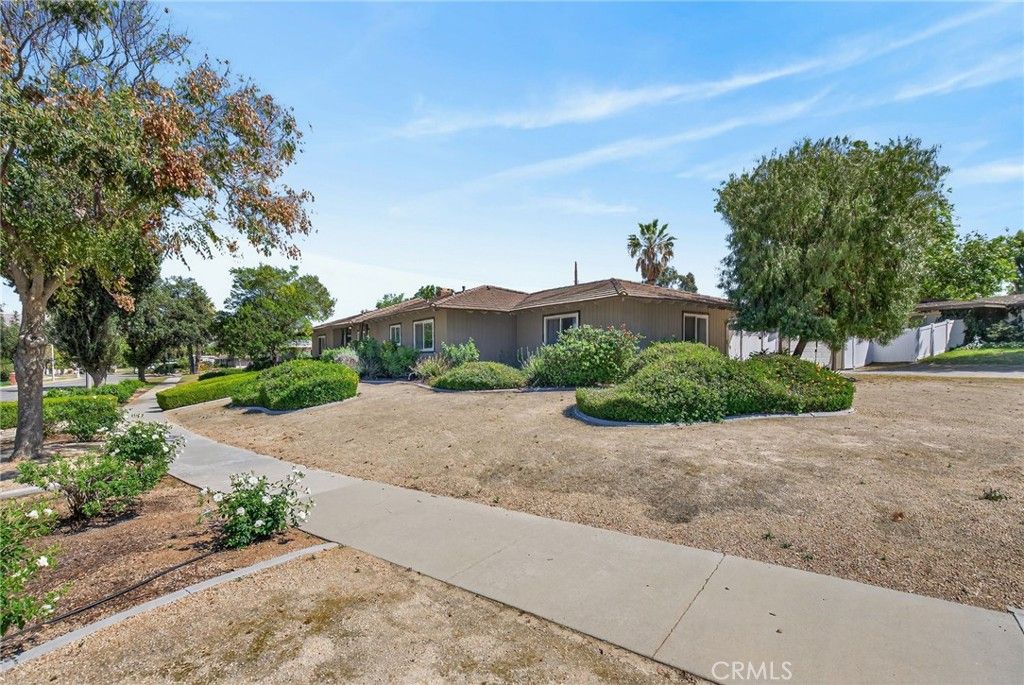 Image 43 of property listing at 1986 Wetherly Way, Riverside, CA 92506
