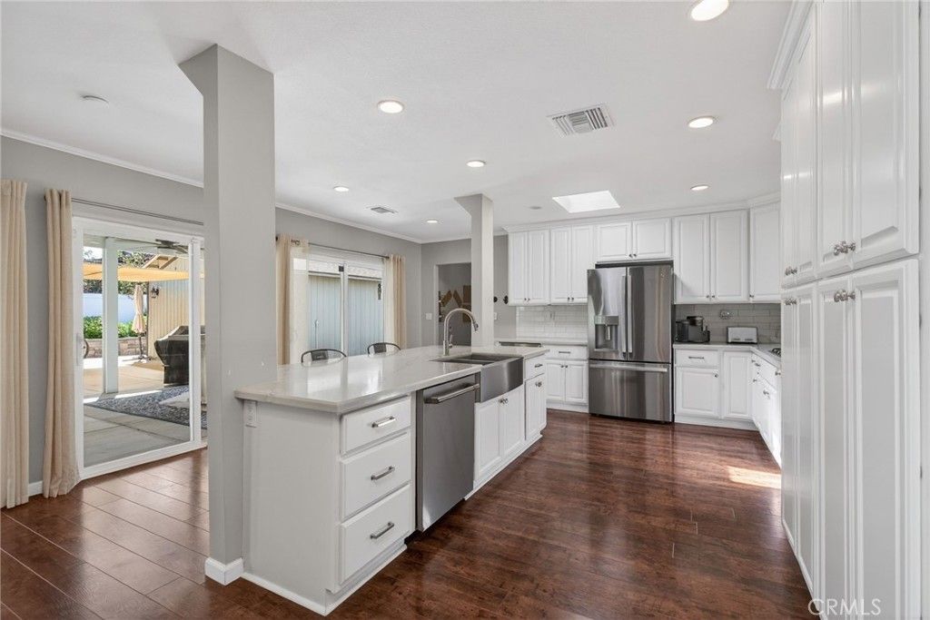 Image 5 of property listing at 1986 Wetherly Way, Riverside, CA 92506