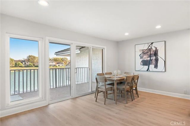 25 LakeView 60, Irvine, CA 92604