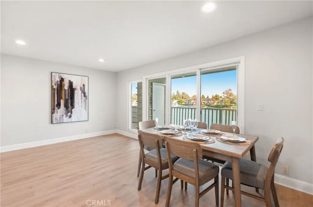 25 LakeView 60, Irvine, CA 92604