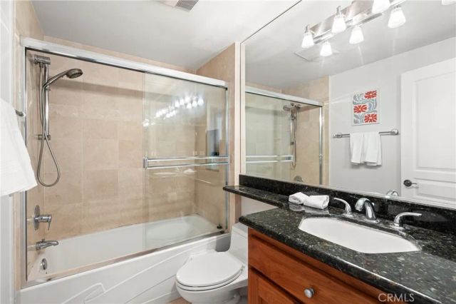 25 LakeView 60, Irvine, CA 92604
