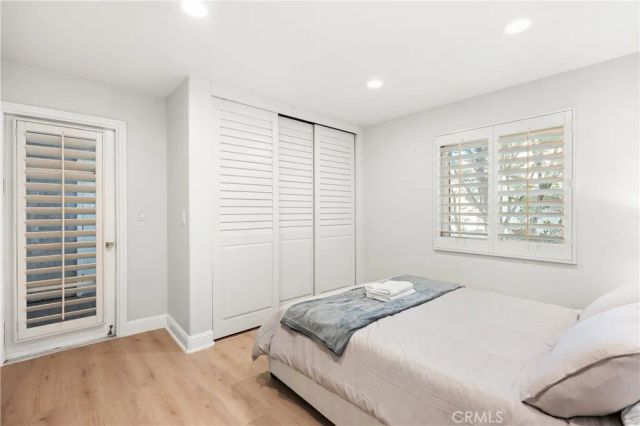 25 LakeView 60, Irvine, CA 92604