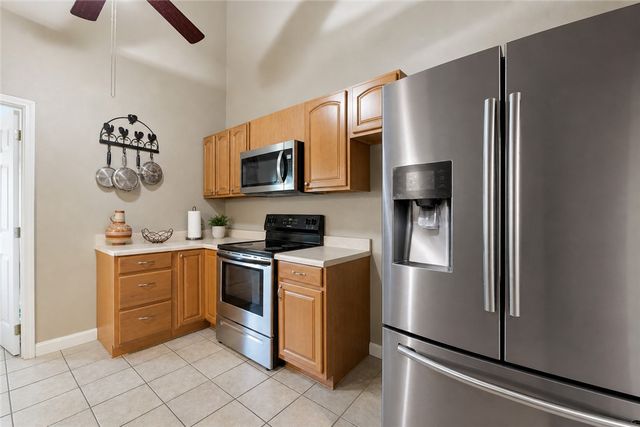 671 S Ray Avenue, Fayetteville, AR 72701