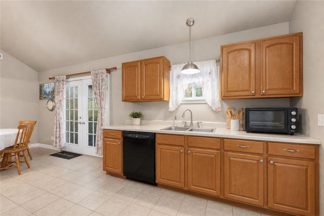 671 S Ray Avenue, Fayetteville, AR 72701