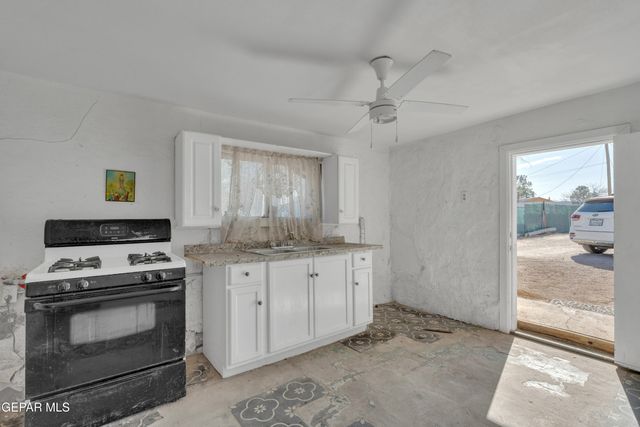 10184 Haynes Road, Socorro, TX 79927