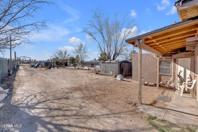 10184 Haynes Road, Socorro, TX 79927