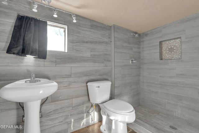 10184 Haynes Road, Socorro, TX 79927