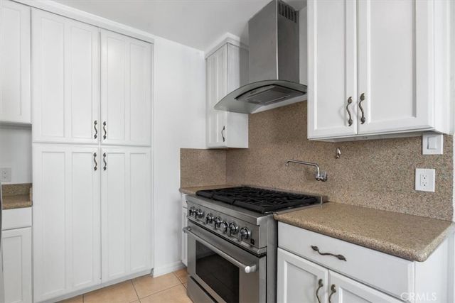 5466 Templeton Street, Los Angeles, CA 90032