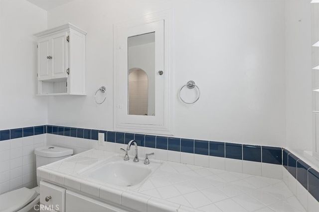5466 Templeton Street, Los Angeles, CA 90032