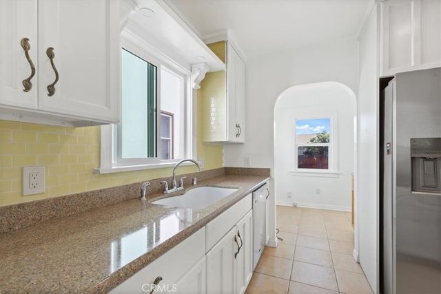 5466 Templeton Street, Los Angeles, CA 90032