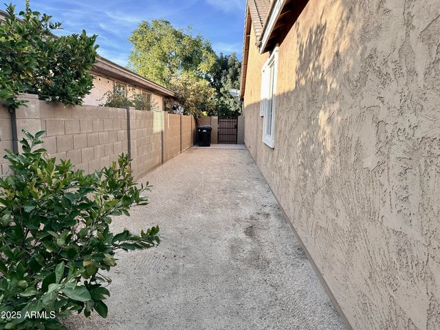 7229 E Plata Avenue, Mesa, AZ 85212