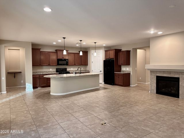 7229 E Plata Avenue, Mesa, AZ 85212