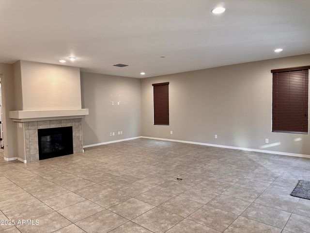 7229 E Plata Avenue, Mesa, AZ 85212