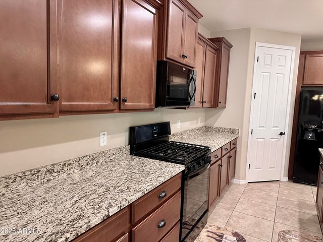7229 E Plata Avenue, Mesa, AZ 85212