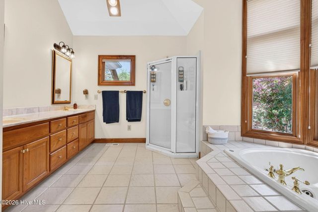 70 Clubhouse Drive SW, Supply, NC 28462