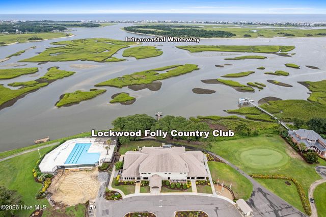 70 Clubhouse Drive SW, Supply, NC 28462