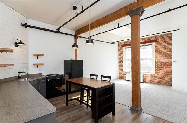 308 W 8th Street 505, Kansas City, MO 64105