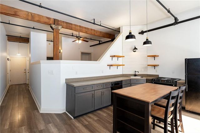 308 W 8th Street 505, Kansas City, MO 64105