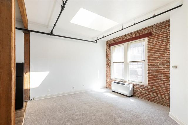 308 W 8th Street 505, Kansas City, MO 64105