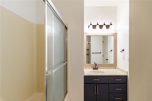 308 W 8th Street 505, Kansas City, MO 64105