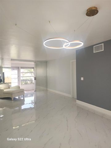 700 SE 6th Ave 111, Deerfield Beach, FL 33441