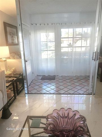 700 SE 6th Ave 111, Deerfield Beach, FL 33441