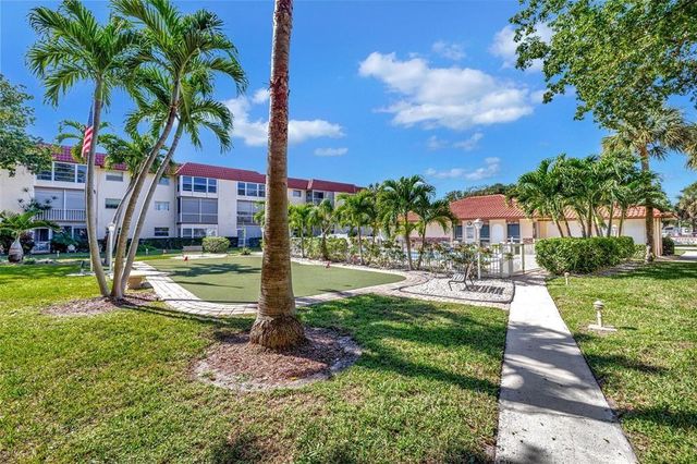 700 SE 6th Ave 111, Deerfield Beach, FL 33441