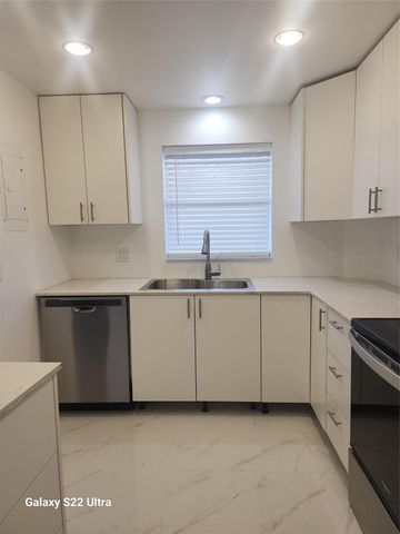 700 SE 6th Ave 111, Deerfield Beach, FL 33441