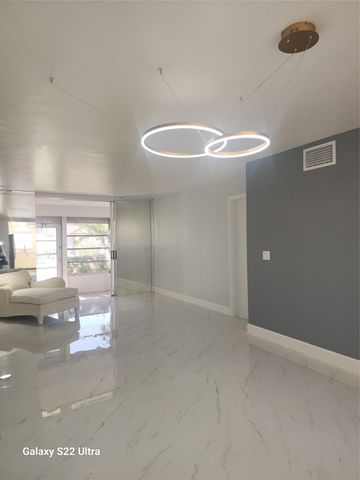 700 SE 6th Ave 111, Deerfield Beach, FL 33441