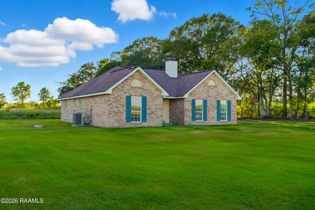 1110 Melvin Dupuis Road, Breaux Bridge, LA 70517