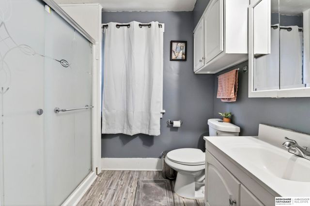 3039 S 18th Street, Omaha, NE 68108