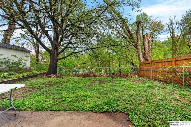 3039 S 18th Street, Omaha, NE 68108