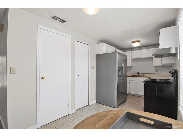 1513 S Ouray Cir A, Aurora, CO 80017