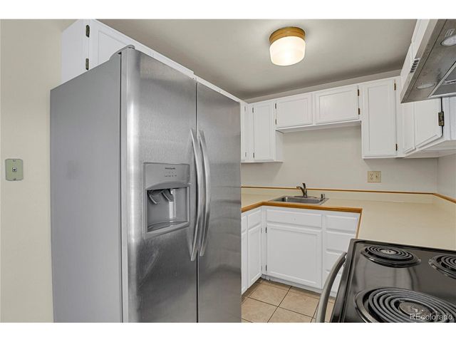 1513 S Ouray Cir A, Aurora, CO 80017