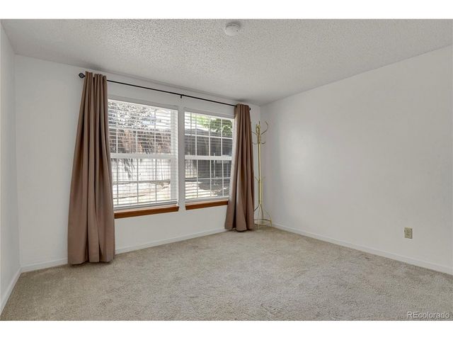 1513 S Ouray Cir A, Aurora, CO 80017
