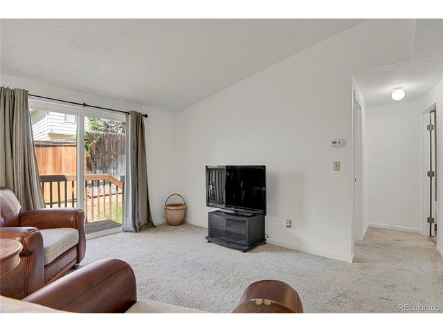 1513 S Ouray Cir A, Aurora, CO 80017