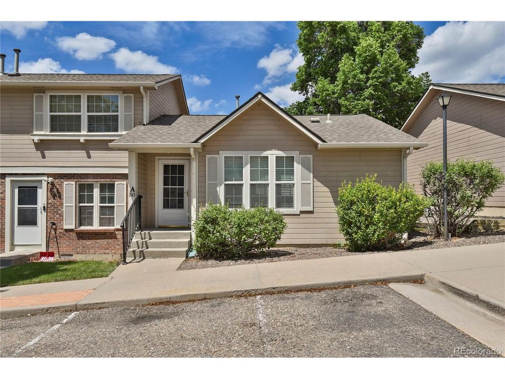 1513 S Ouray Cir A, Aurora, CO 80017