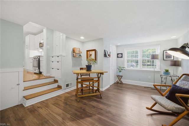 112 Dumont AVE, Norfolk, VA 23505