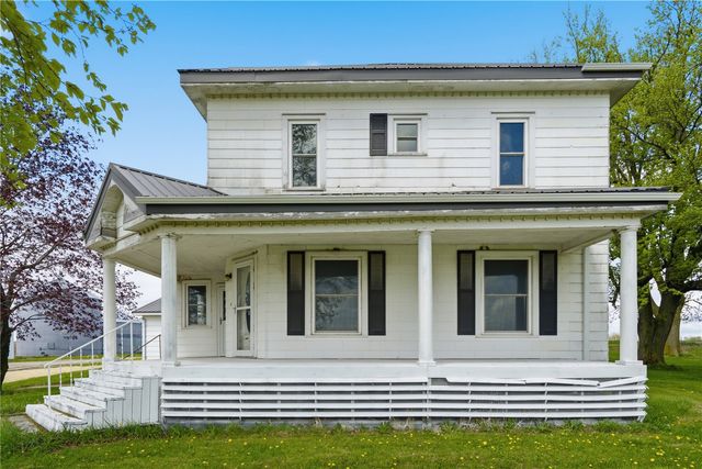 2921 220th Street, Winthrop, IA 50682