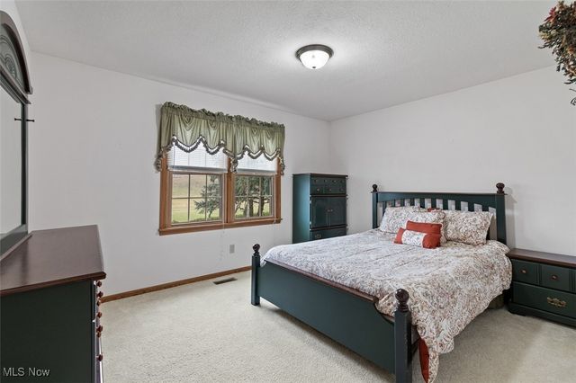 6817 Thicket Street NW, Canton, OH 44708