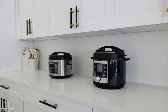 837 NE 6th PL, Cape Coral, FL 33909